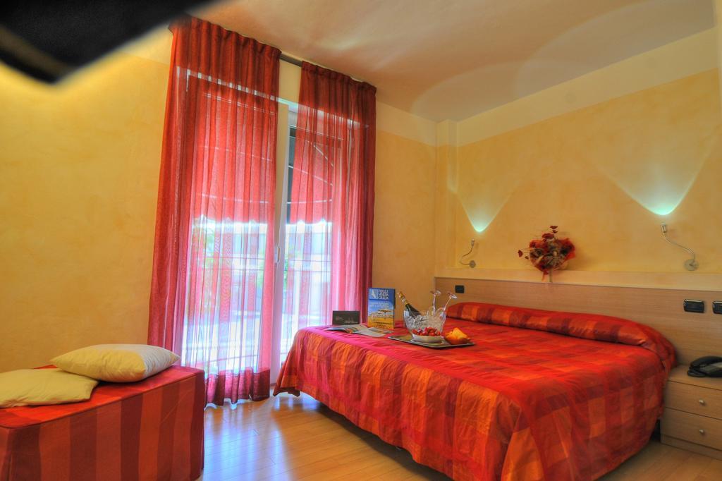 Hotel Savoia Lignano Sabbiadoro Eksteriør bilde