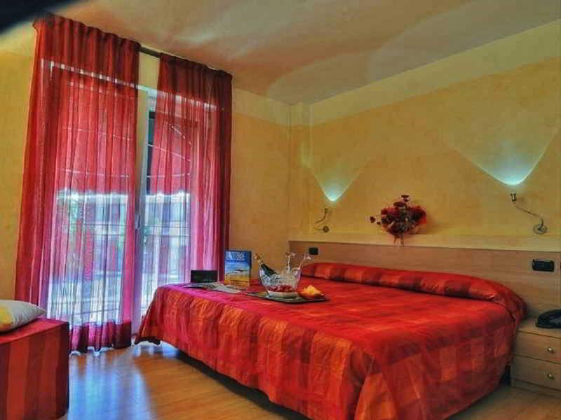 Hotel Savoia Lignano Sabbiadoro Eksteriør bilde